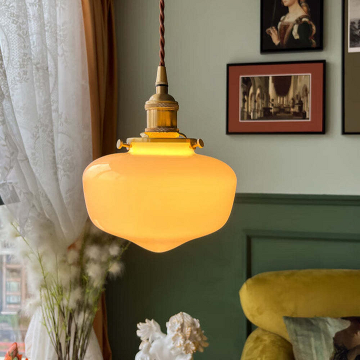 RetroLuxe – Elegancka lampa wisząca z klasycznym przemysłowym urokiem