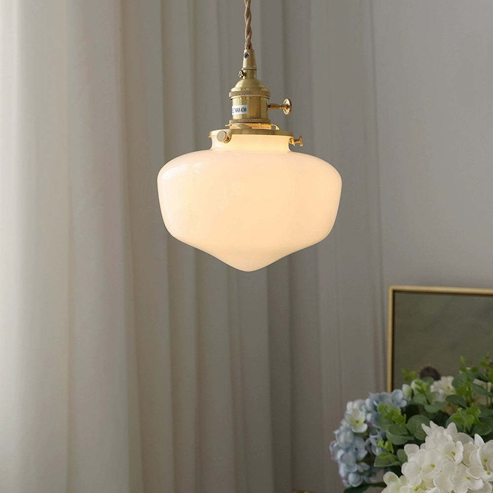 RetroLuxe – Elegancka lampa wisząca z klasycznym przemysłowym urokiem