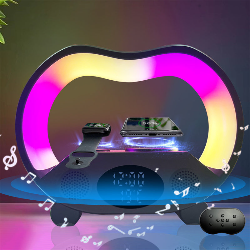 Czarna lampa RGB z telefonem na ładowarce