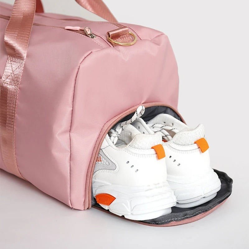 Torba sportowa dla kobiet z kieszenią na buty