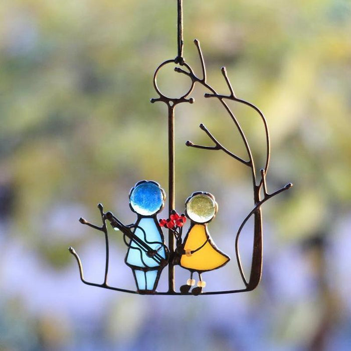 Carvallo – Festiwalowa wisząca ozdoba z zabawnym, inspirowanym dzieciństwem designem