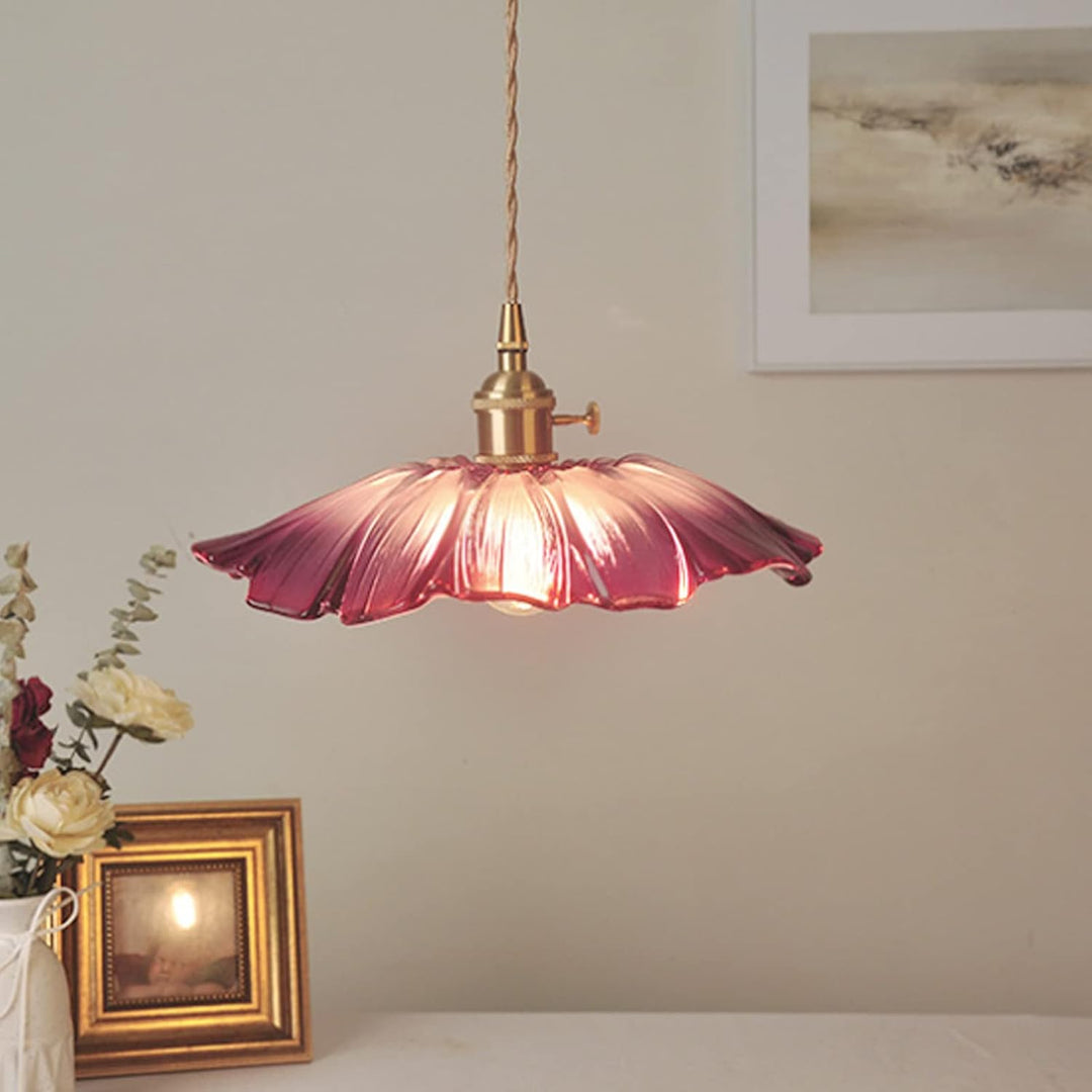 Witryna z Witrażem Kwiatowym w Stylu Vintage do Jadalni - Elegancki Retro Design, aby Rozświetlić Twoją Przestrzeń