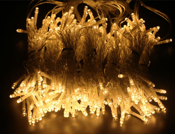Elegancka LED Zasłona Świąteczna – zdalnie sterowana z timerem i 8 trybami świetlnymi