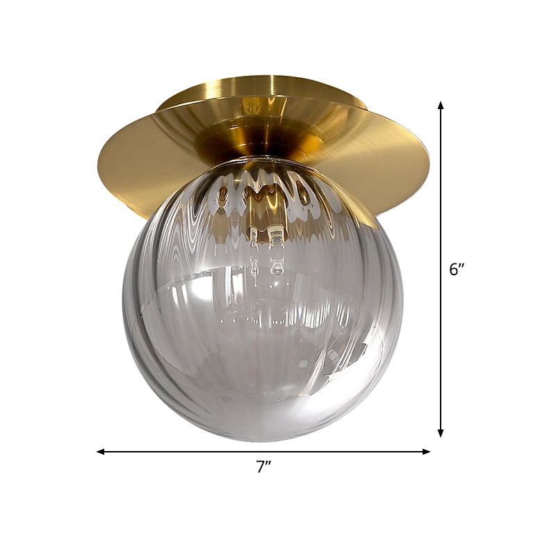 GlobeFlush - Złote Wykończenie Sufitowa Lampa z Przyciemnionego Szkła