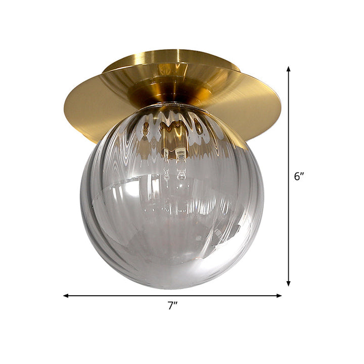 GlobeFlush - Złote Wykończenie Sufitowa Lampa z Przyciemnionego Szkła
