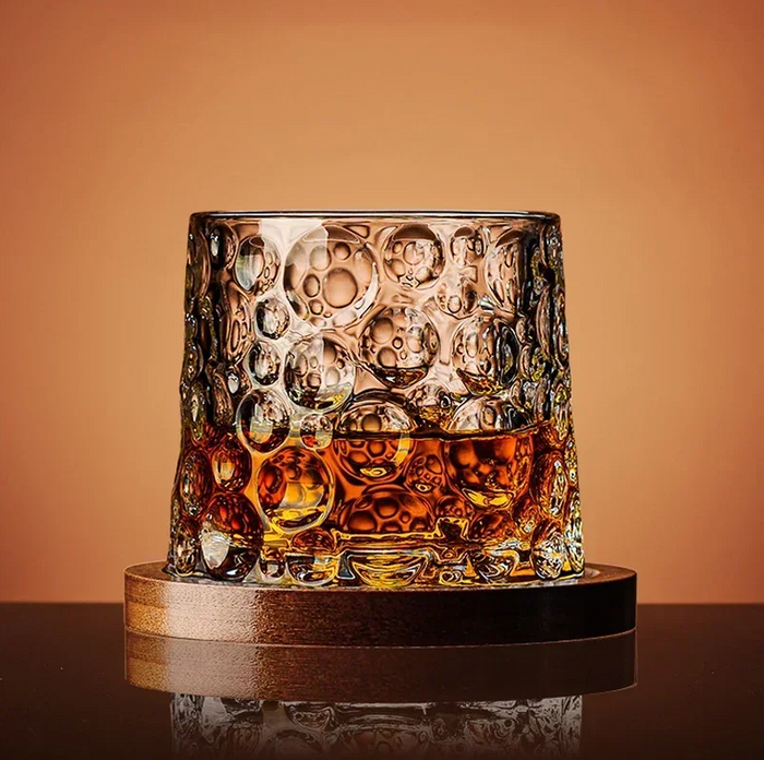 Carvallo - Premium szklanka do whisky z skomplikowaną obracającą się podstawą dla unikalnych doświadczeń