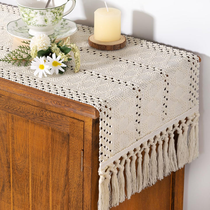 Boho Makrama Bieżnik – Rustykalna dekoracja z bawełny i lnu z frędzlami