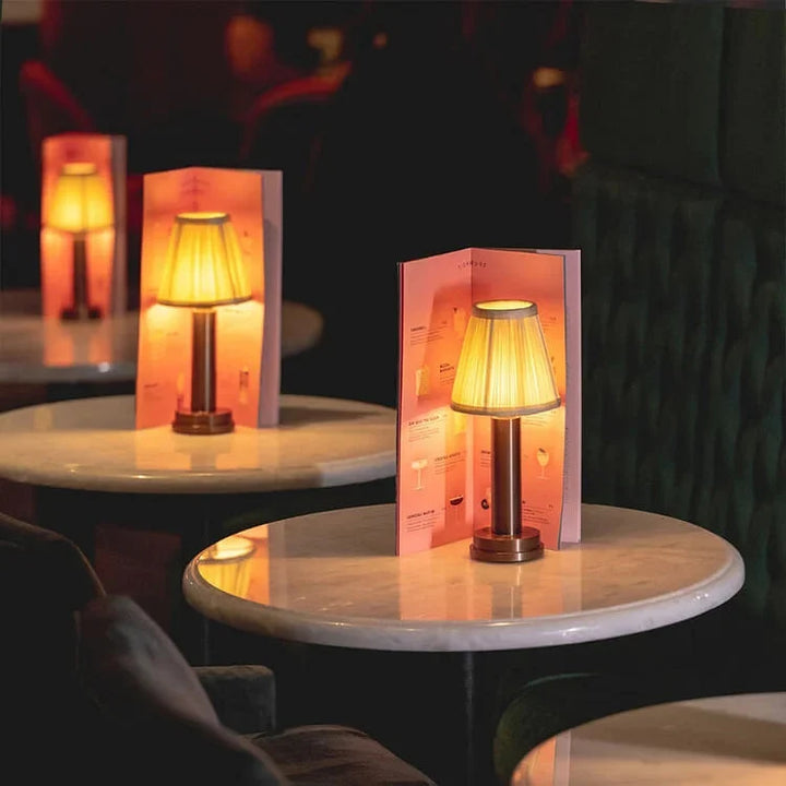Elegancka bezprzewodowa lampa stołowa LED Silk Touch – nowoczesna elegancja