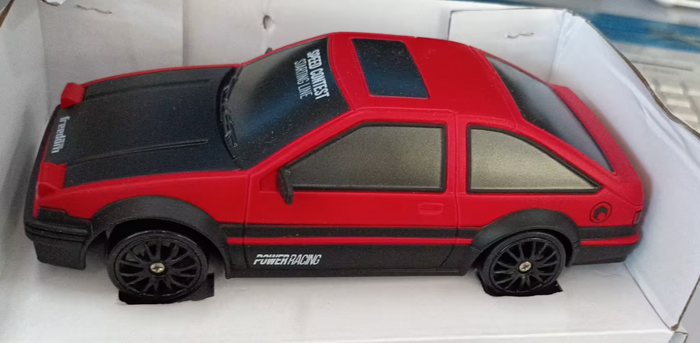 Domvia Auto do driftu 4x4 na pilota z pachołkami w zestawie