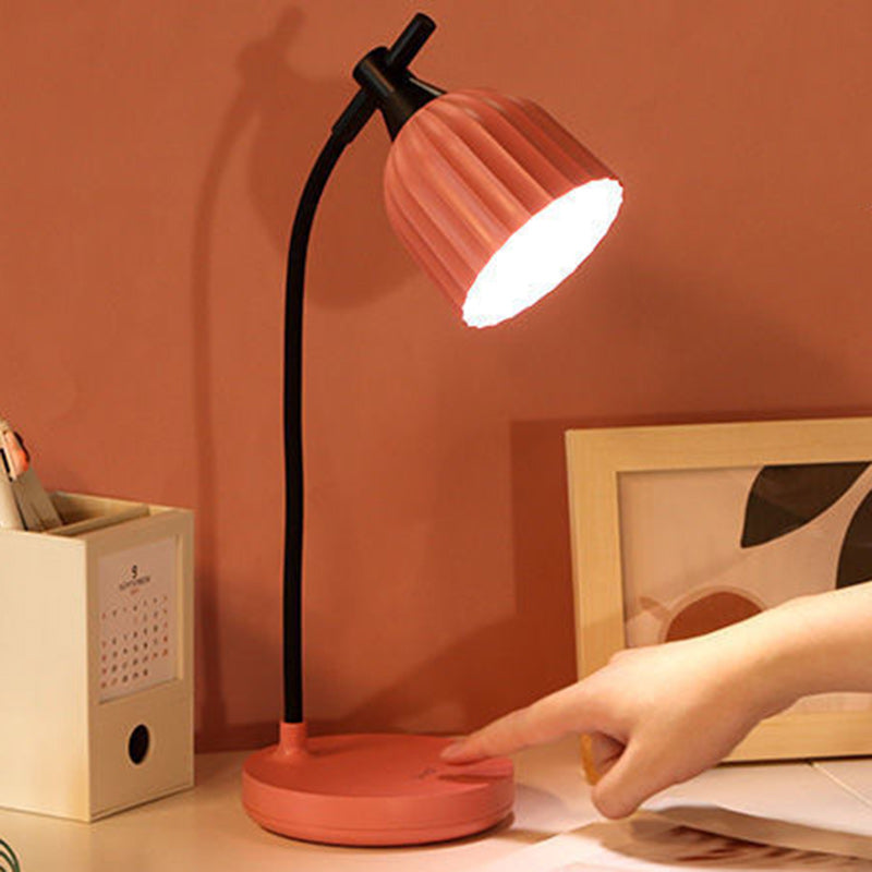 Elegancka lampa biurkowa LED – nowoczesny minimalistyczny design