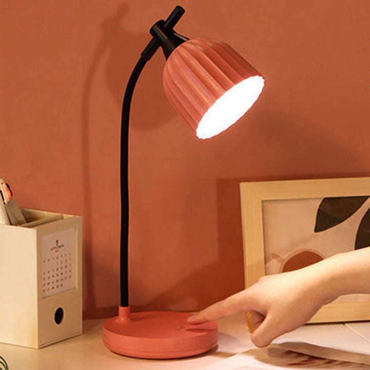 Elegancka lampa biurkowa LED – nowoczesny minimalistyczny design