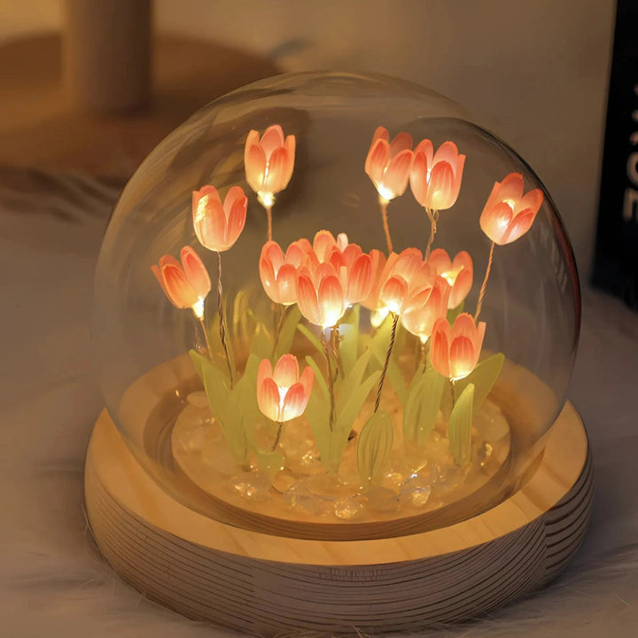 Elegancka Lampa Tulipanowa Pod Szklanym Kloszem dla Relaksującej Atmosfery