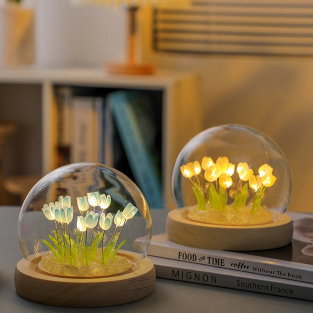 Elegancka Lampa Tulipanowa Pod Szklanym Kloszem dla Relaksującej Atmosfery