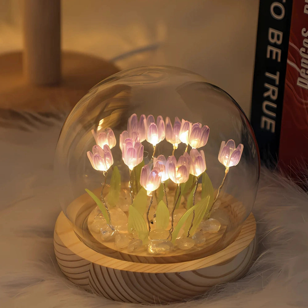 Elegancka Lampa Tulipanowa Pod Szklanym Kloszem dla Relaksującej Atmosfery