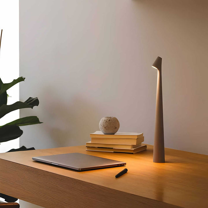 Carvallo – Elegancka Lampa Stołowa Dimbara z Wyszukaną Elegancją