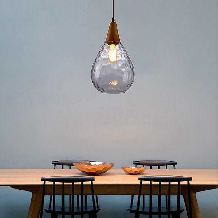 Vintage Kropelkowa Lampa Szklana do Stylowych Kuchni