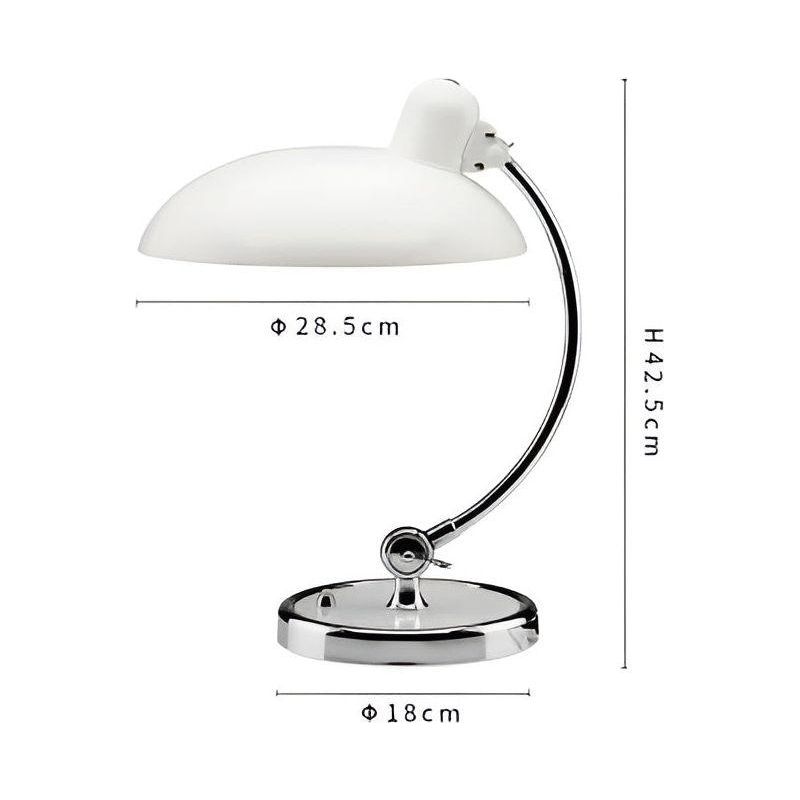 Lampa biurkowa w stylu skandynawskim – Minimalistyczne i przytulne oświetlenie sypialniane