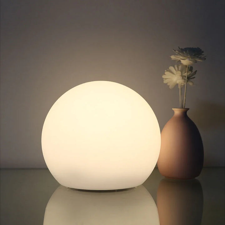 Bezprzewodowa Lampa LED w Kształcie Kuli | 16 Kolorów i Pilot | Ładowalna | Nastrojowe Światło