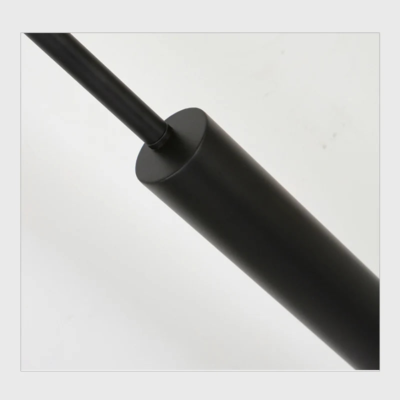 Lampa Podłogowa Typografia – Nordycka Minimalistyczna Lampa