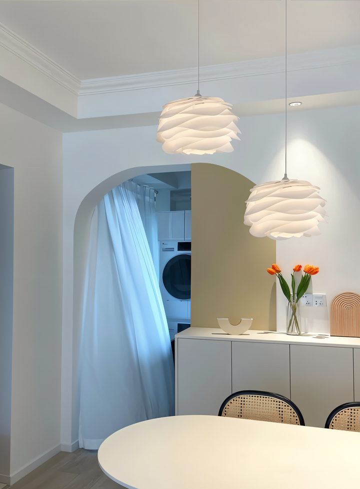 Lampa sufitowa Aurora – Elegancki zwis PVC w kwiatowym wzorze