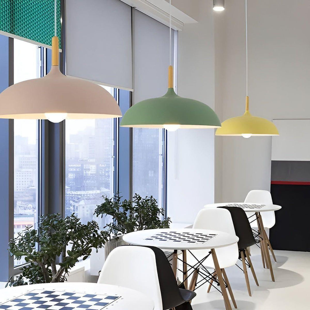 Lampa wisząca z dębu – Minimalistyczne oświetlenie sufitowe w skandynawskim stylu