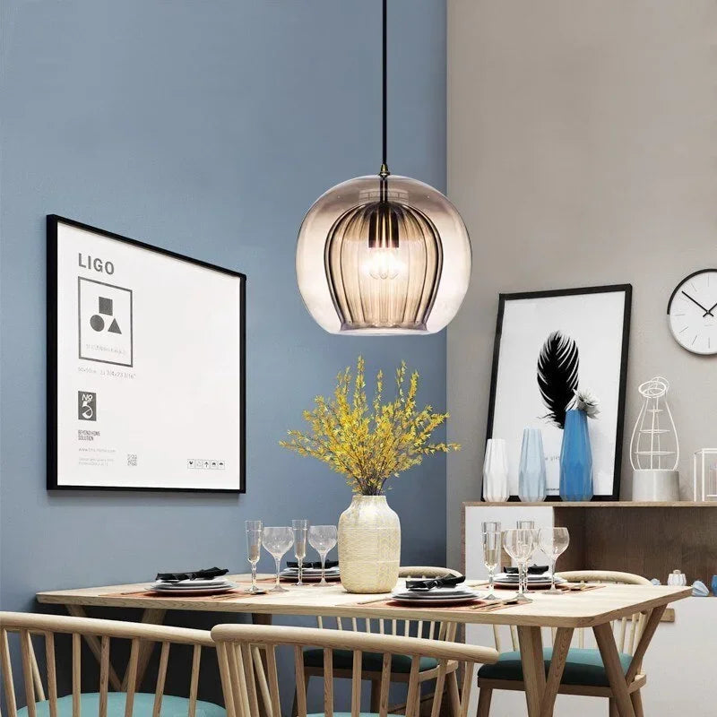 LuxeSphere - Nowoczesna szklana lampa wisząca