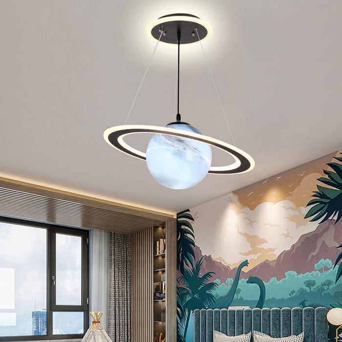 Lampa LED Wisząca z Planetarnym Motywem do Pokoju Dziecięcego