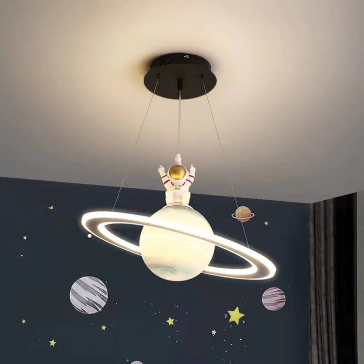 Lampa LED Wisząca z Planetarnym Motywem do Pokoju Dziecięcego