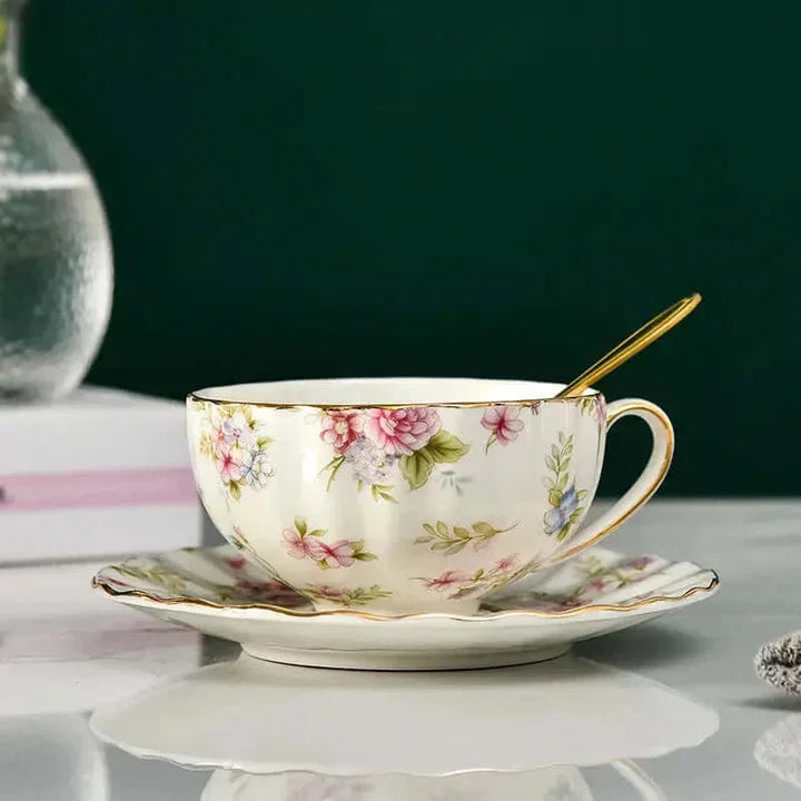 Luksusowy kubek do kawy z porcelany kostnej – Wyszukane rzemiosło