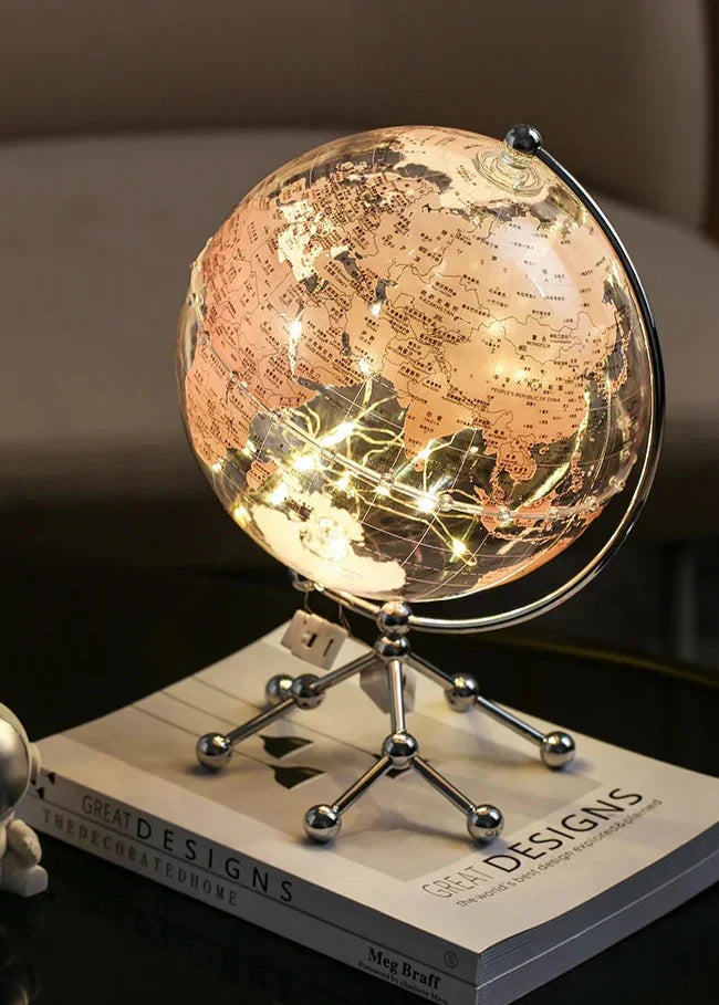 Lampa z Obracającym Się Globusem LED Royaleva – Oświetlający Element Dekoracyjny