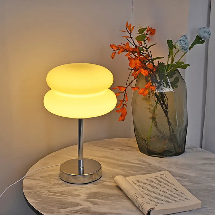 Carvallo - Elegancka lampa stołowa z kulinarną elegancją