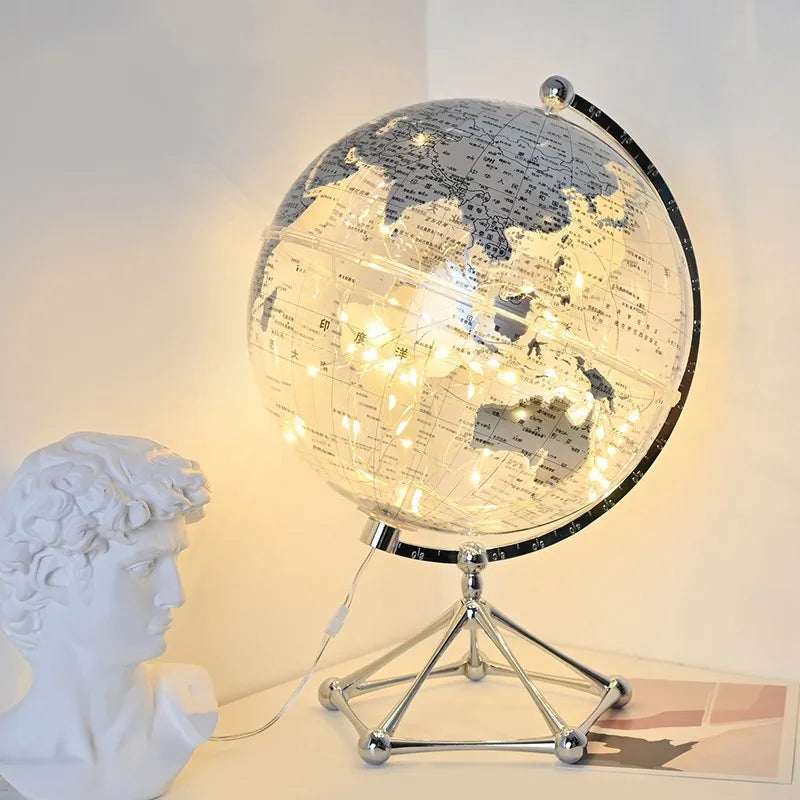 Lampa z Obracającym Się Globusem LED Royaleva – Oświetlający Element Dekoracyjny