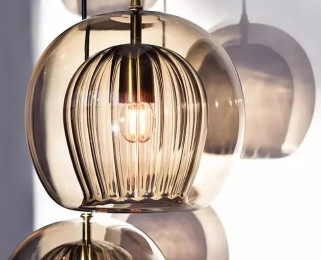 LuxeSphere - Nowoczesna szklana lampa wisząca
