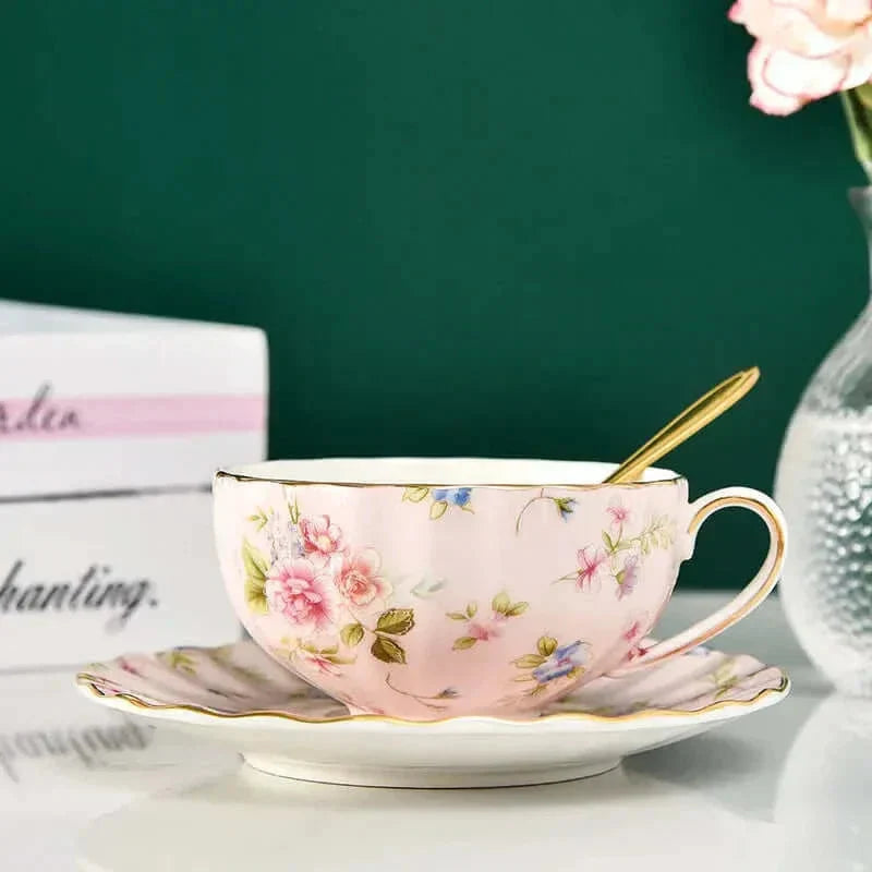 Luksusowy kubek do kawy z porcelany kostnej – Wyszukane rzemiosło