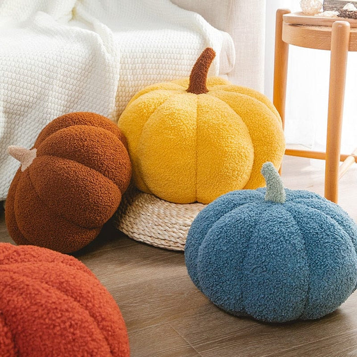 Strasznie słodka poduszka dyniowa – Miękka poduszka z pluszu na Halloween i jesienne nastroje