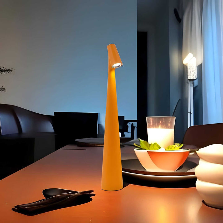 Carvallo – Elegancka Lampa Stołowa Dimbara z Wyszukaną Elegancją