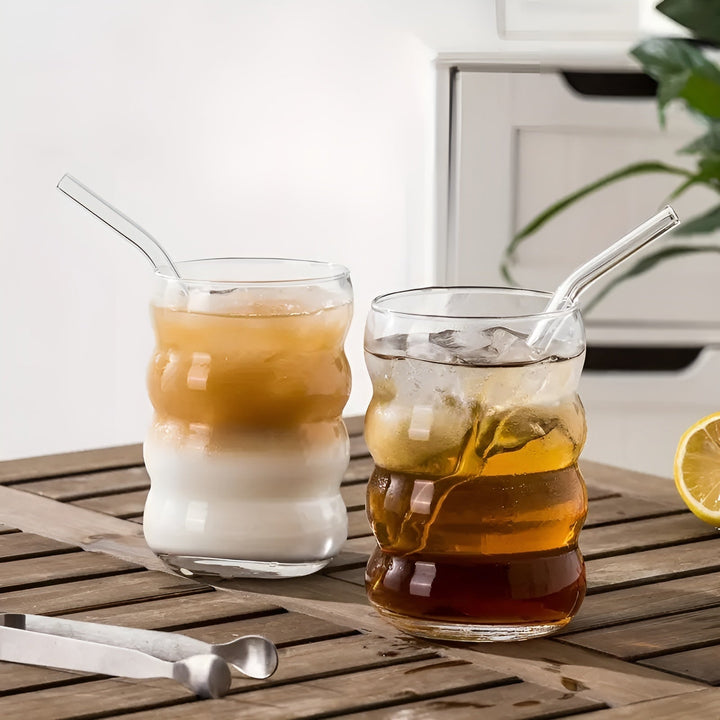 Ribbad szklanka z słomką – 2 szt Wzór falisty, 450ml | Elegancka szklanka do iced coffee, matcha i soków