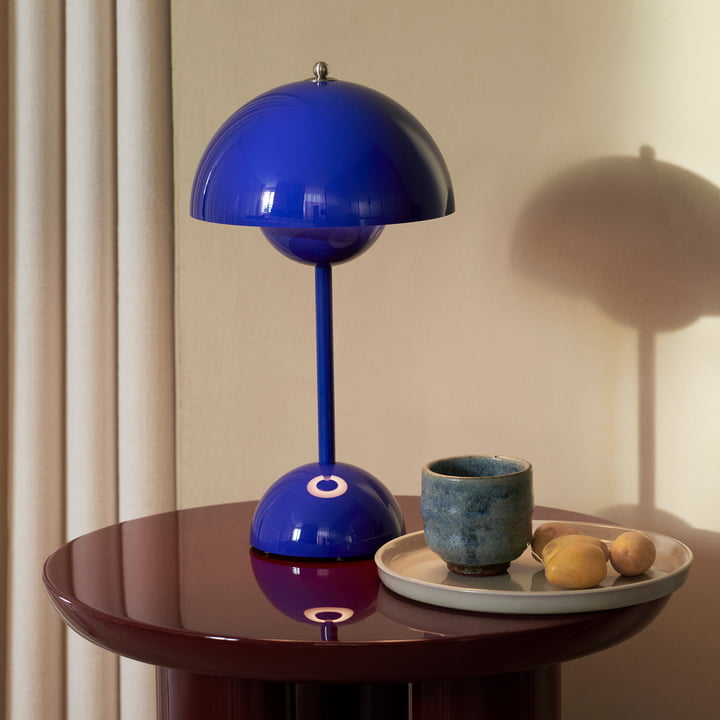 LunarGlow - Lampa biurkowa LED do nowoczesnych wnętrz