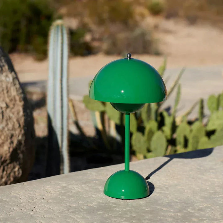 LunarGlow - Lampa biurkowa LED do nowoczesnych wnętrz