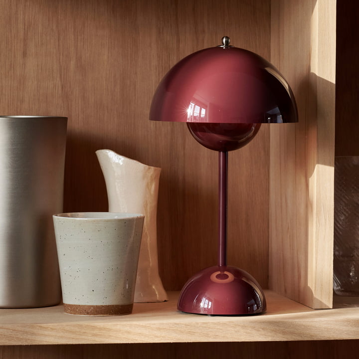 LunarGlow - Lampa biurkowa LED do nowoczesnych wnętrz