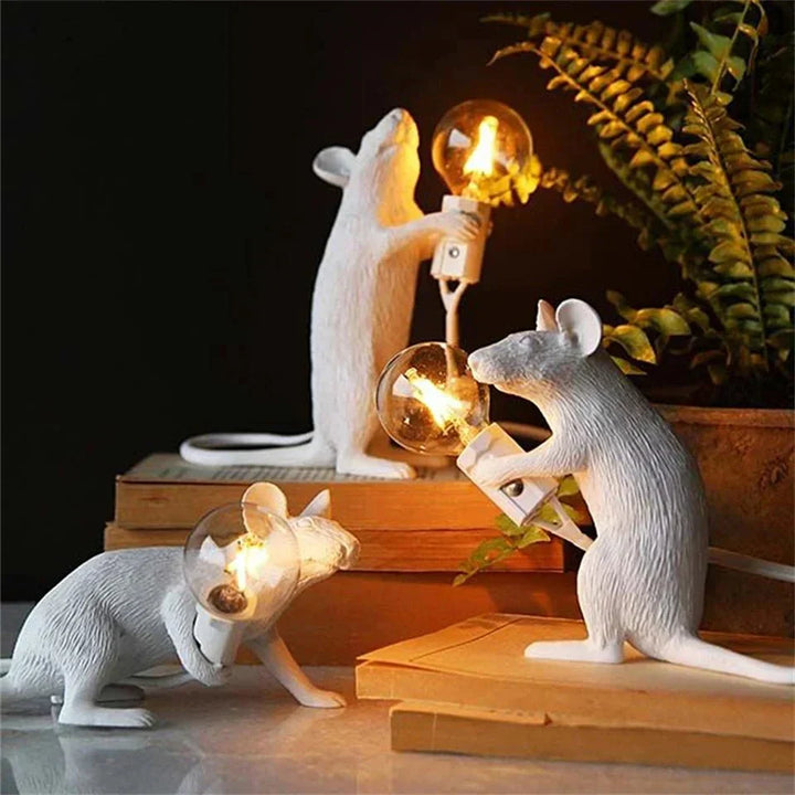 LumoMouse – Lampa Biurkowa LED w Stylu Art Deco z Zabawnym Designem
