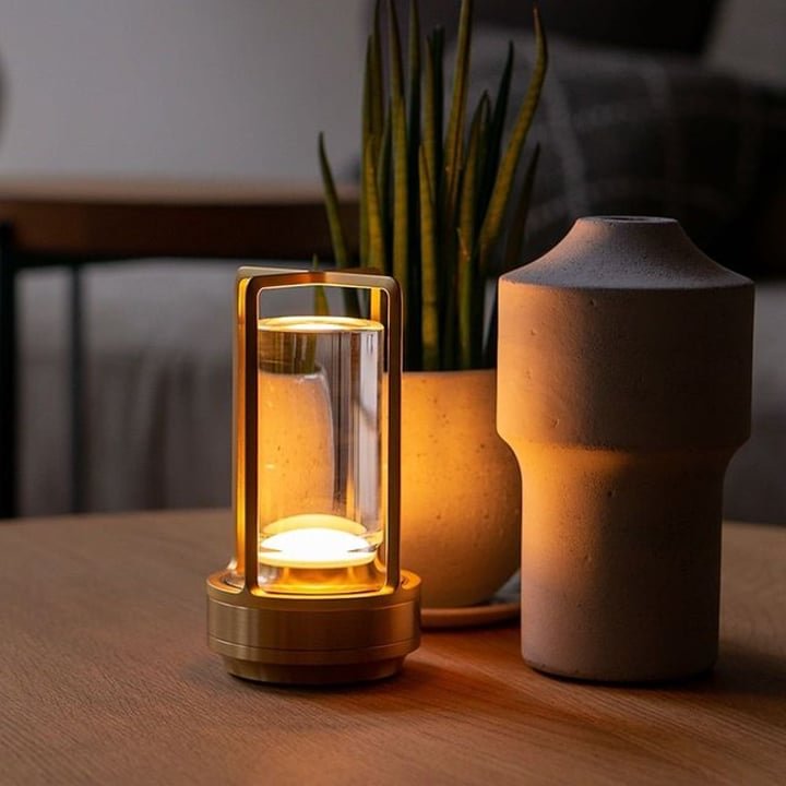 Carvallo – Elegancka Dimmbar Lampa Stołowa z Kryształem