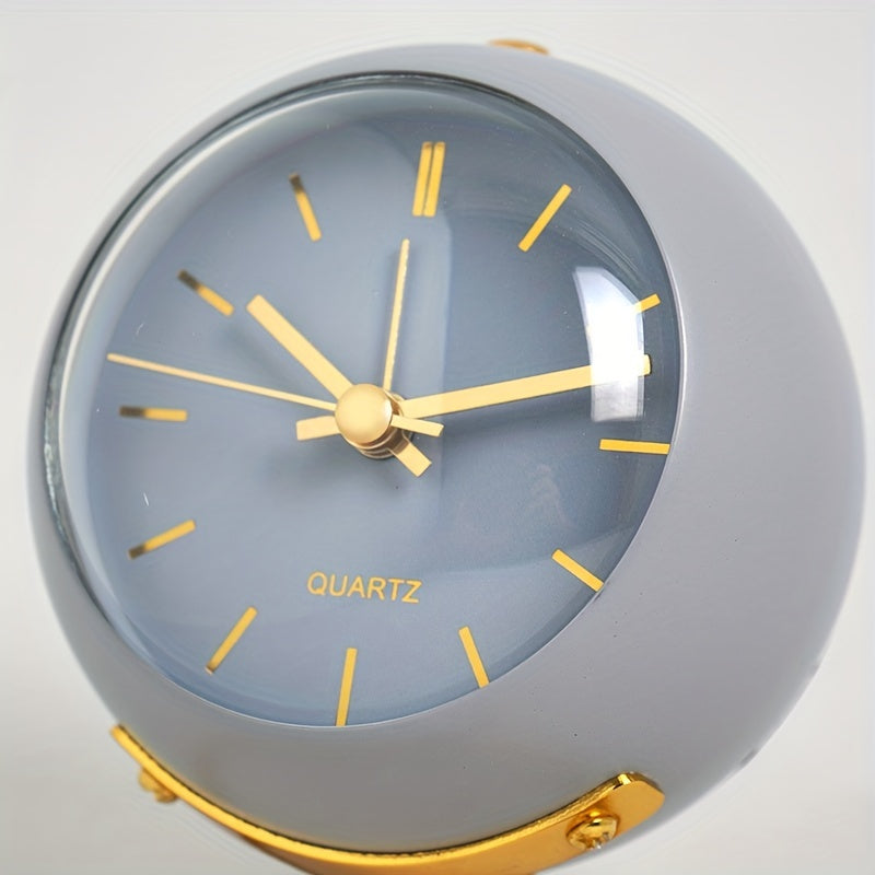 Nordycki Cichy Zegar Biurkowy – Luminujące Wskazówki i Metalowa Ramka
