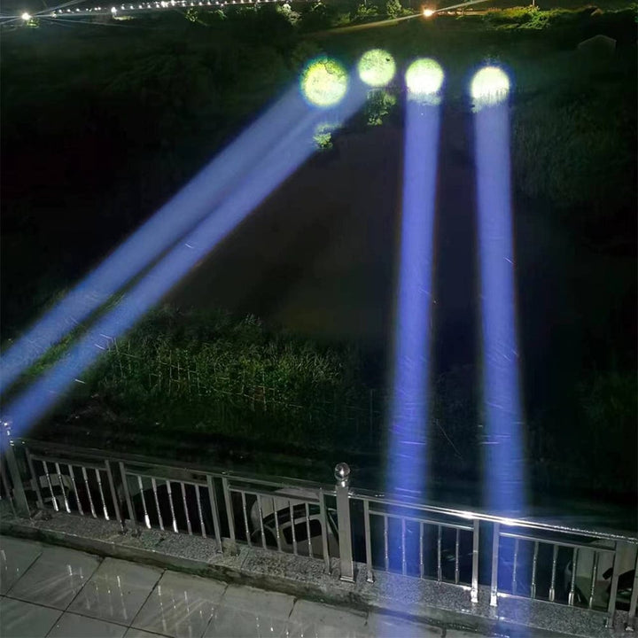 Carvallo – Potężna latarka 10 000 lumenów z funkcją power banku i długim zasięgiem