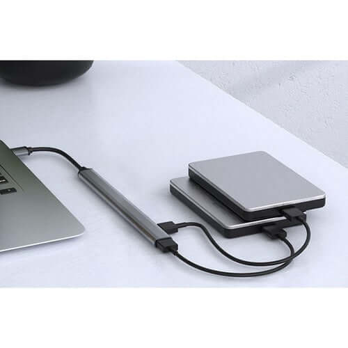 7-Portowy Hub USB w Aluminium – USB 3.2 Szybkie Ładowanie i Funkcja Plug-and-Play