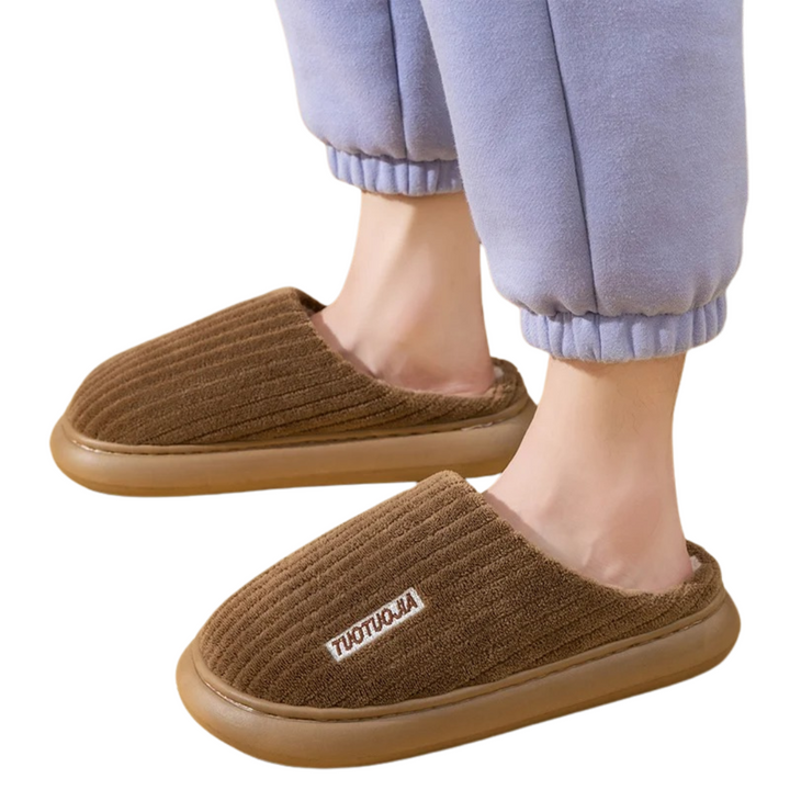 Kapcie z pianki memory foam Fluffiga