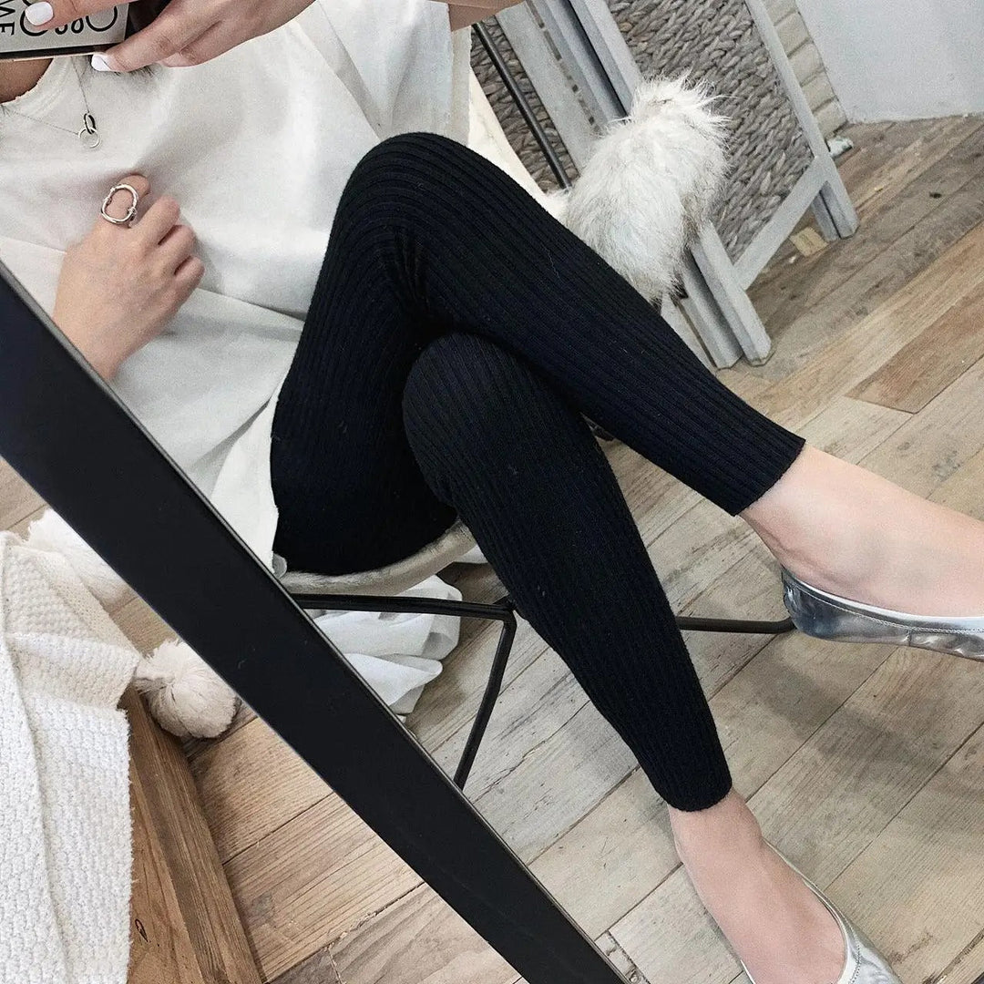 Damskie legginsy z wysokim stanem i prążkowanym splotem