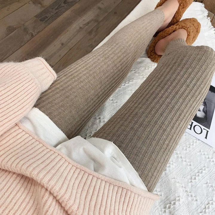 Damskie legginsy z wysokim stanem i prążkowanym splotem