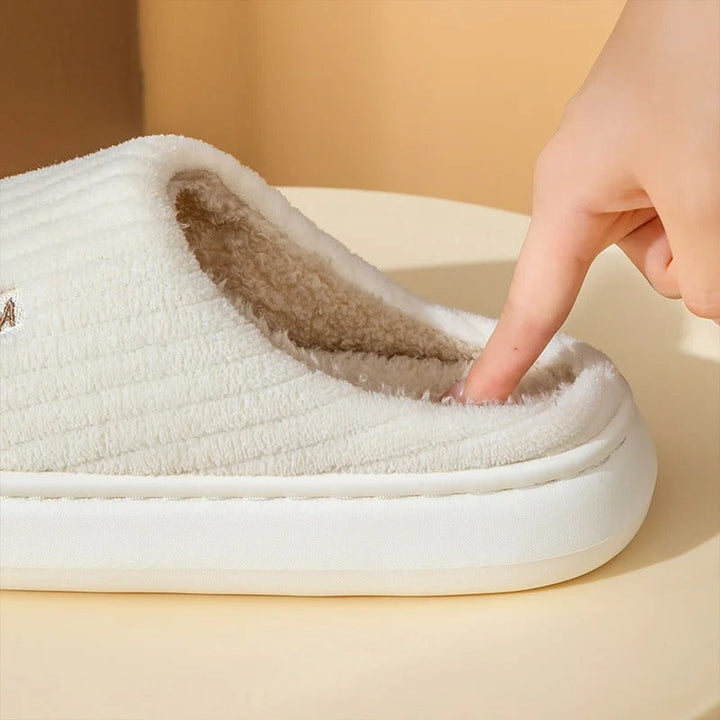 Kapcie z pianki memory foam Fluffiga