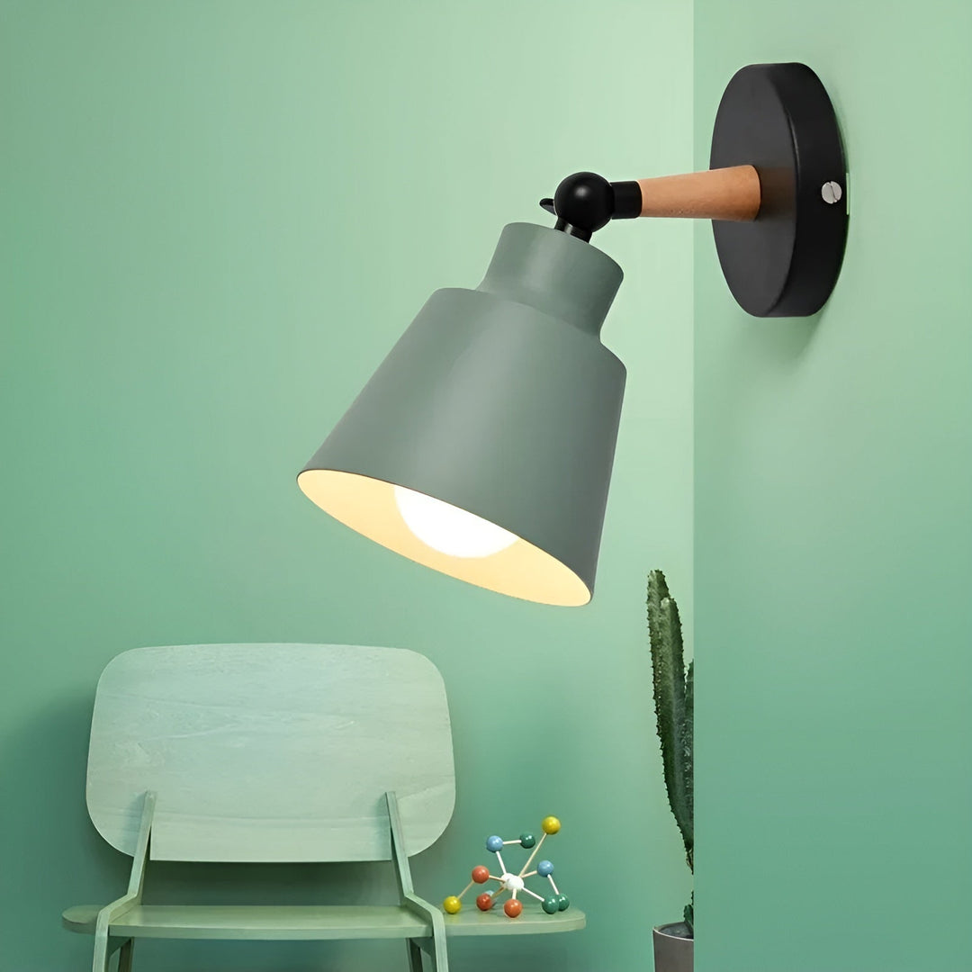 Lampa ścienna LED z litego drewna – Minimalistyczny design do sypialni i przedpokoju